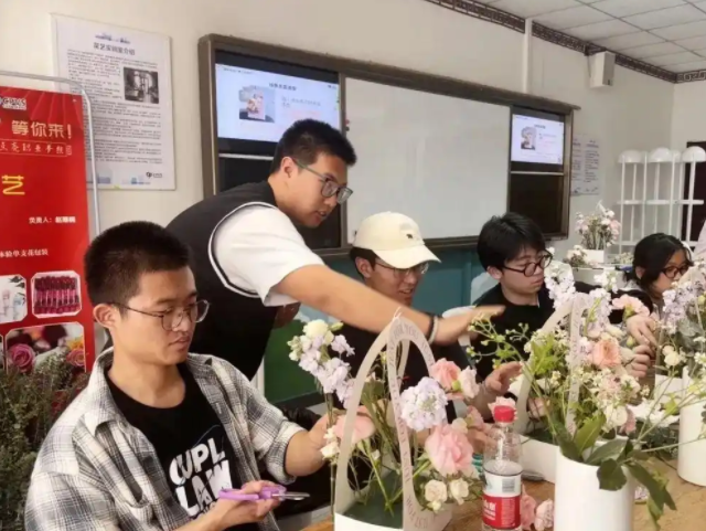 职校学习是他们确立工作方针培养工作荣誉感的关键时期 职校学习是他们确立工作方针培养工作荣誉感的关键时期