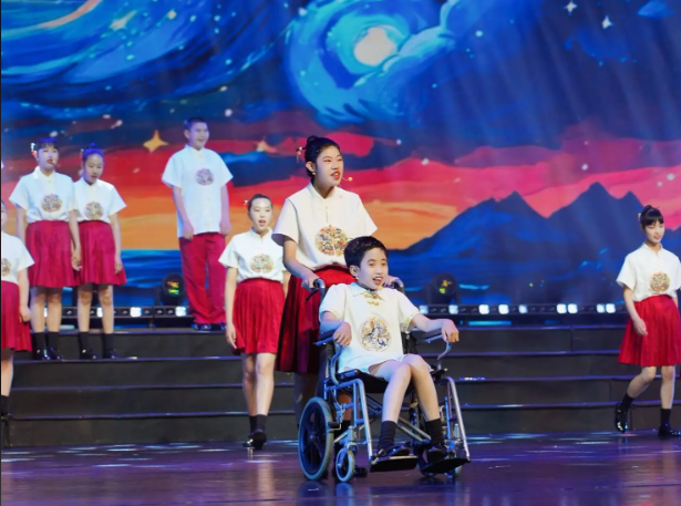 真实故事孩子们顽强生长的生命力气和特教教师们的无私大爱 真实故事孩子们顽强生长的生命力气和特教教师们的无私大爱